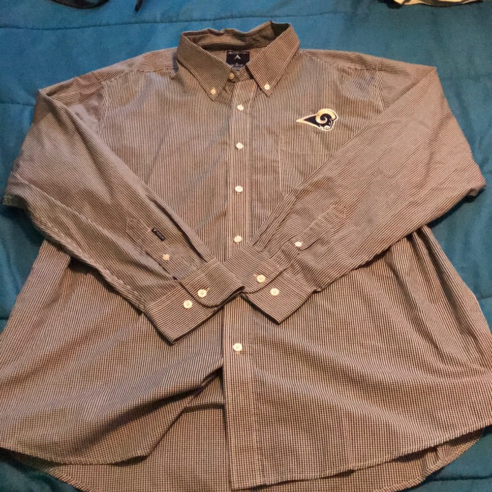 NWOT. Los Angeles Rams button down dress shirt